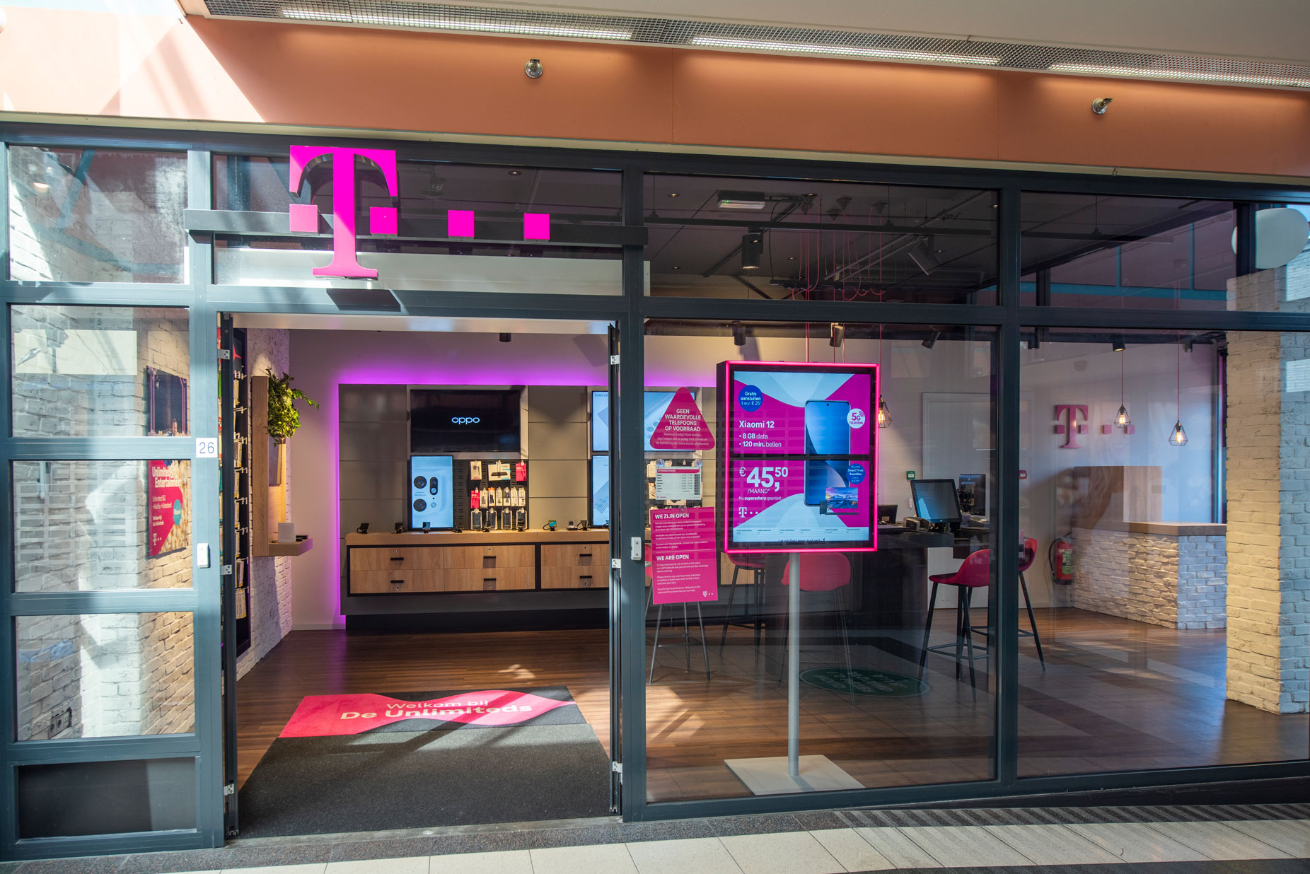Afbeelding van T-Mobile Shop Den Helder.