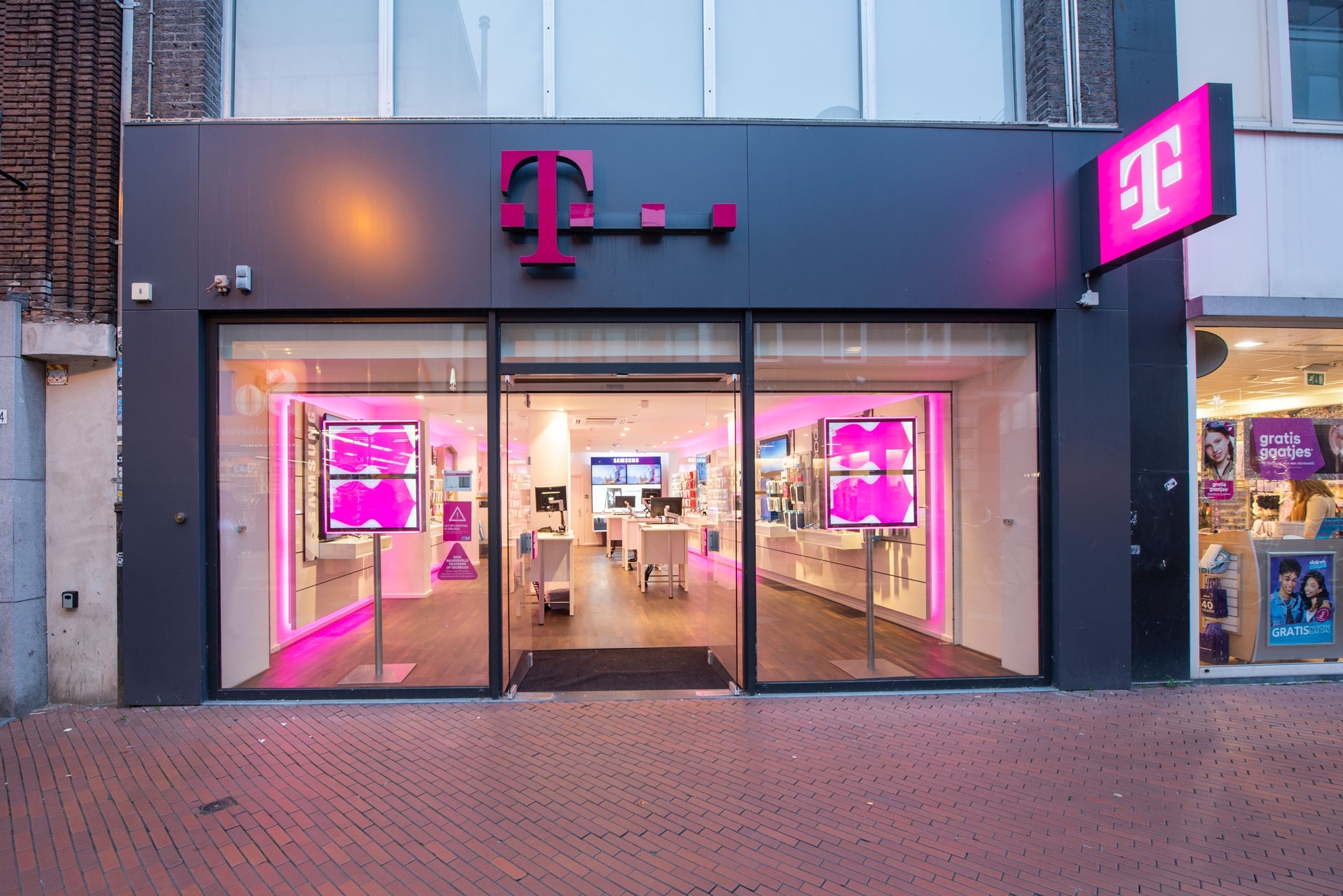 Afbeelding van T-Mobile Shop Eindhoven Rechtestraat.