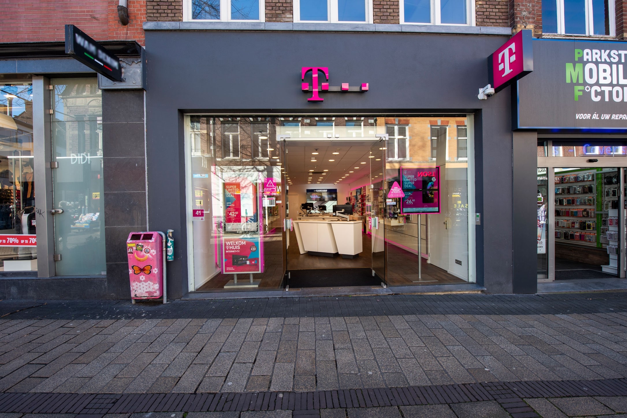 Afbeelding van T-Mobile Shop Heerlen.