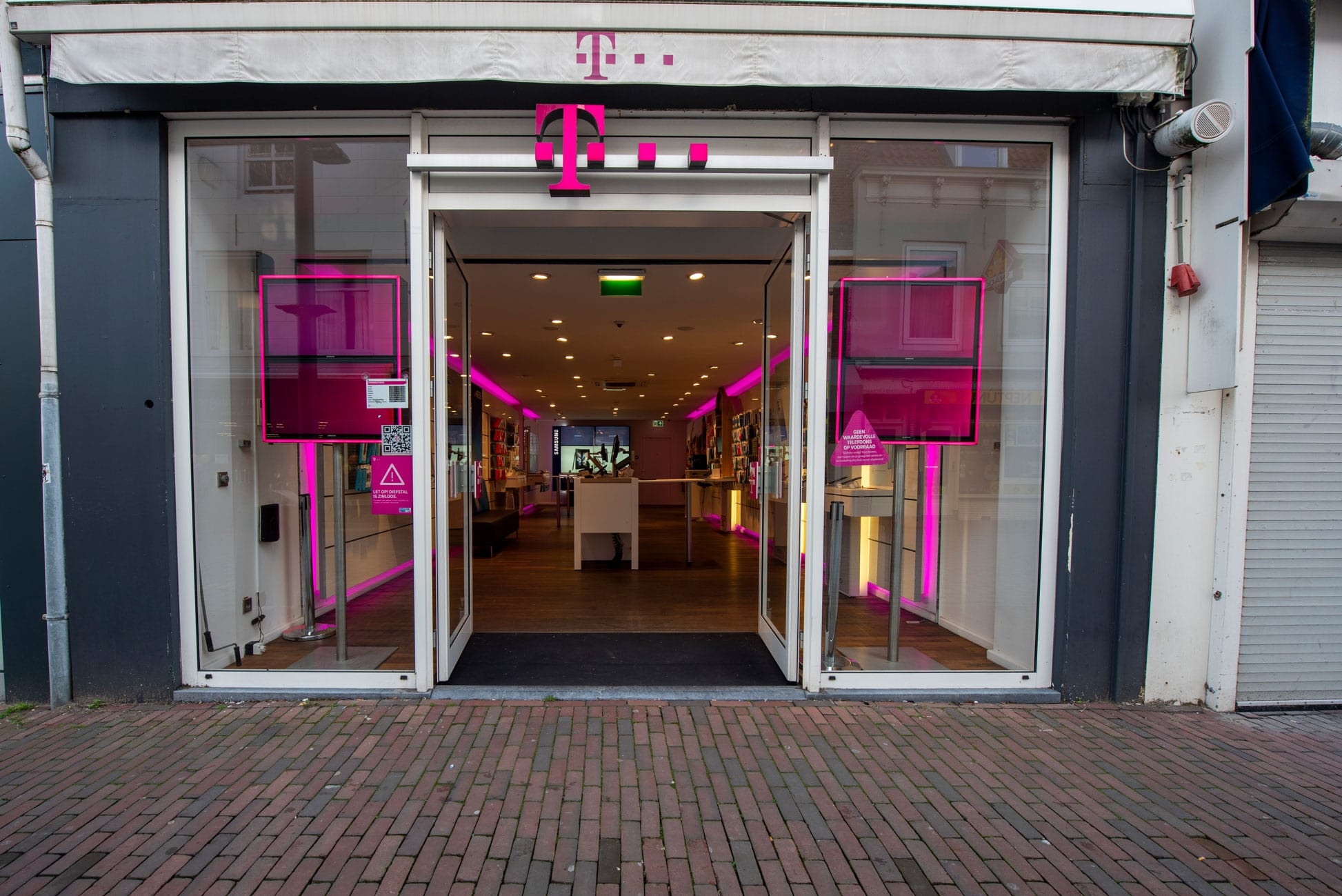Afbeelding van T-Mobile Shop Vlissingen.